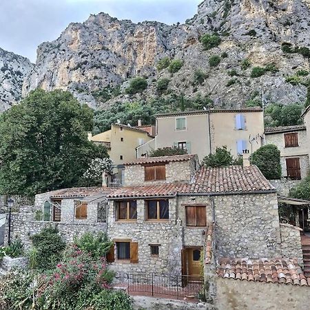 Studio Vue Sur La Roche, Au Calme Moustiers #1公寓 外观 照片